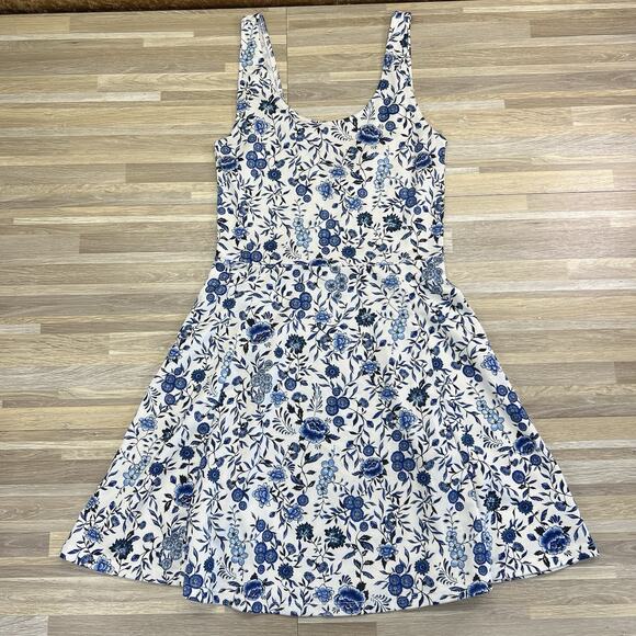 H&M Divided Blue White Floral Sundress Size 4 - JN304 - Picture 1 of 5